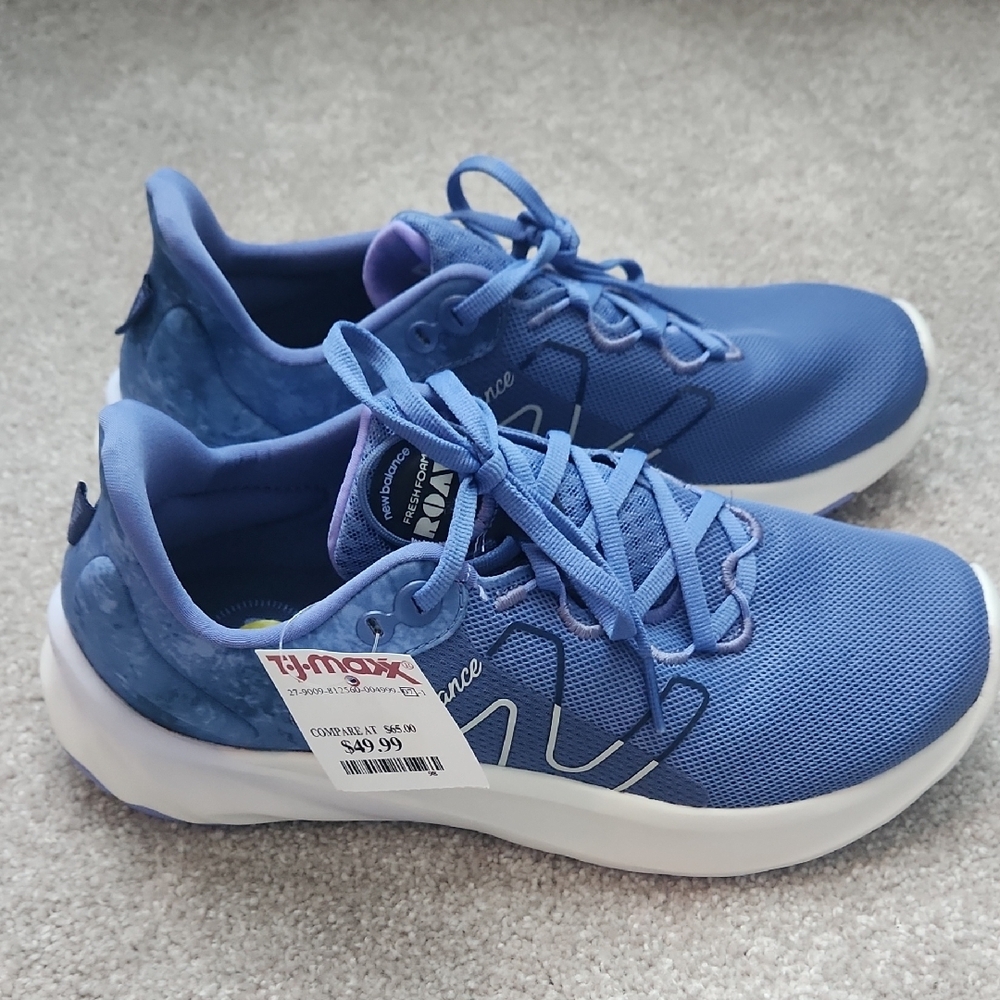New Balance Fresh Foam Sneakers - Picture 4 of 9